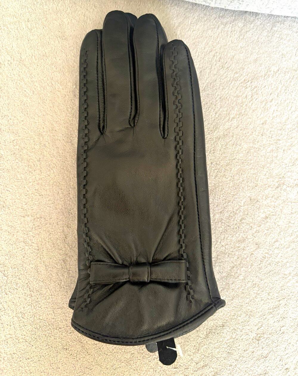 Women's Black Leather Lined Wrist Gloves with Classic Bow Accent, Size M